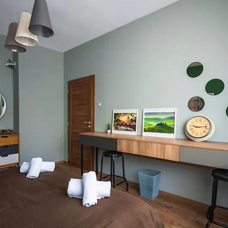 Lux Flat Next To Park With Working Space By Flat Mаnager