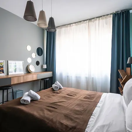 Lux Flat Next To Park With Working Space By Flat Mаnager * Sofie