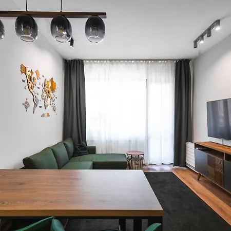 Lux Flat Next To Park With Working Space By Flat Mаnager Apartmán Sofie