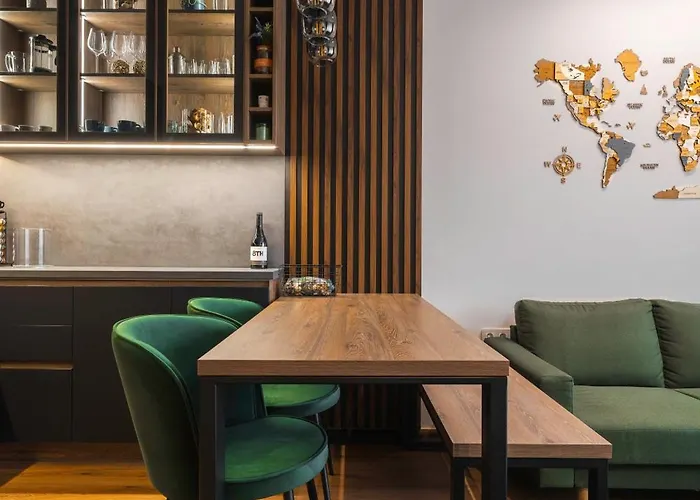 Апартаменты Lux Flat Next To Park With Working Space By Flat Mаnager *