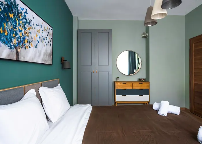 Lux Flat Next To Park With Working Space By Flat Mаnager アパート